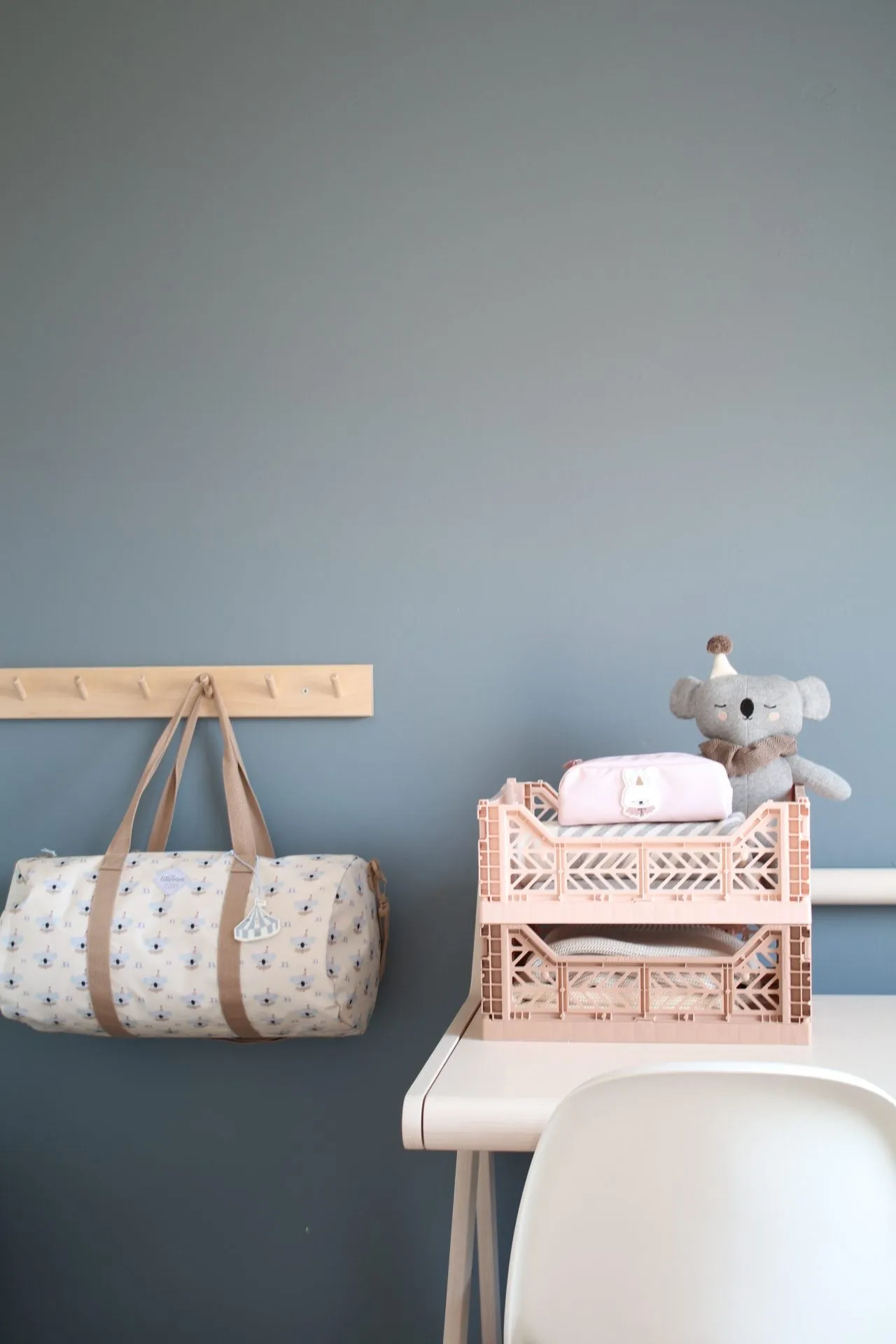 Aykasa - Medium Folding Storage Crate: Warm Taupe