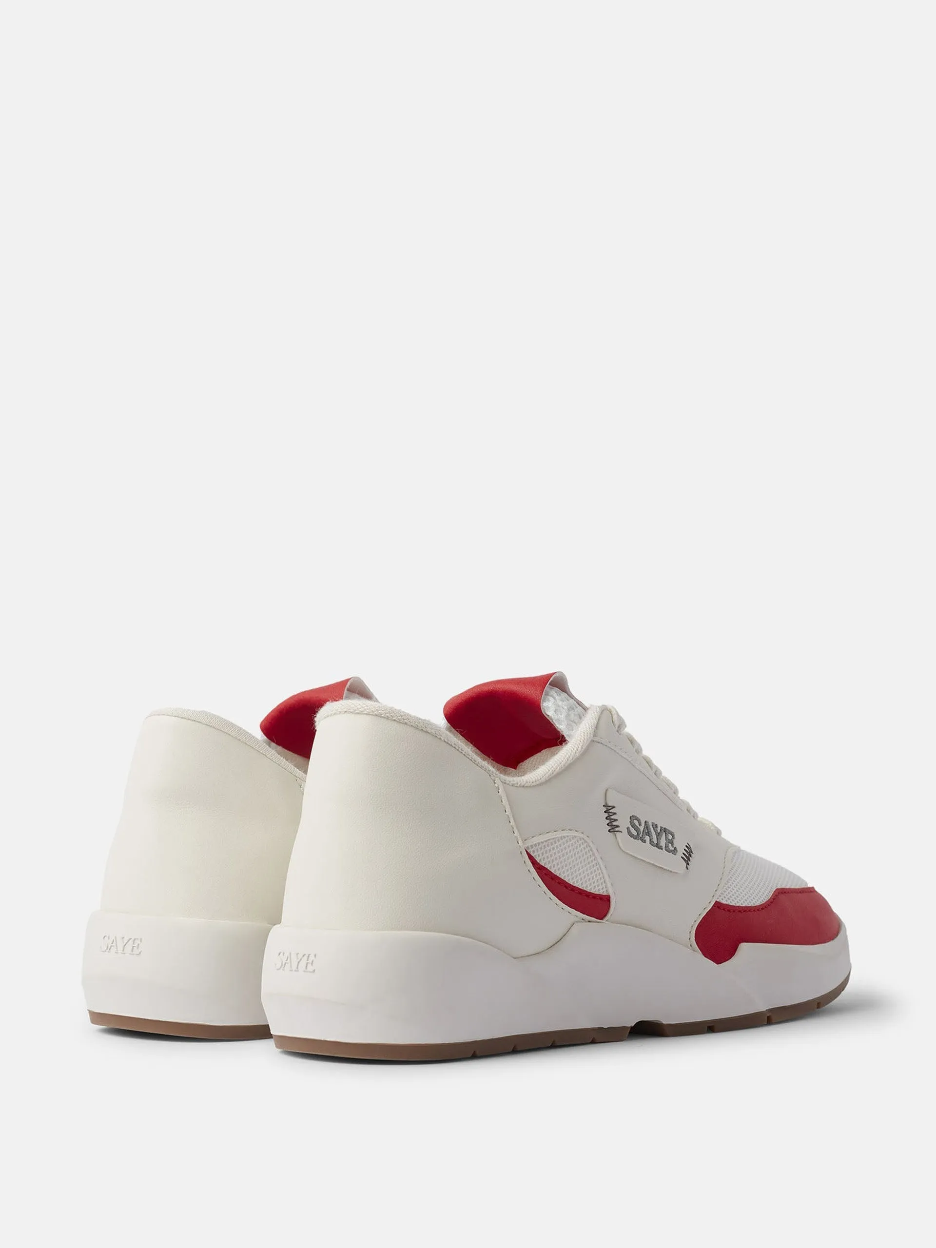 Modelo '95 trainer in red